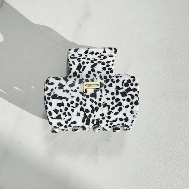 Haarklammer NO.01, caviar