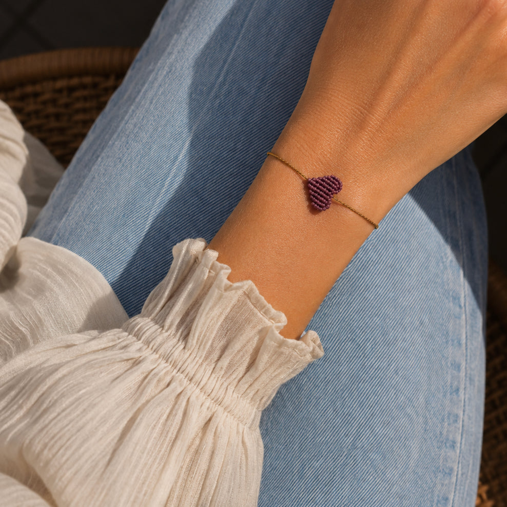Makramee-Armband, bordeaux